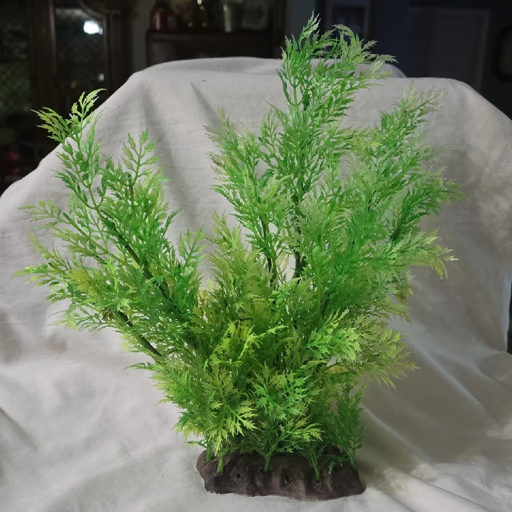 Artificial Green Aquarium Plant